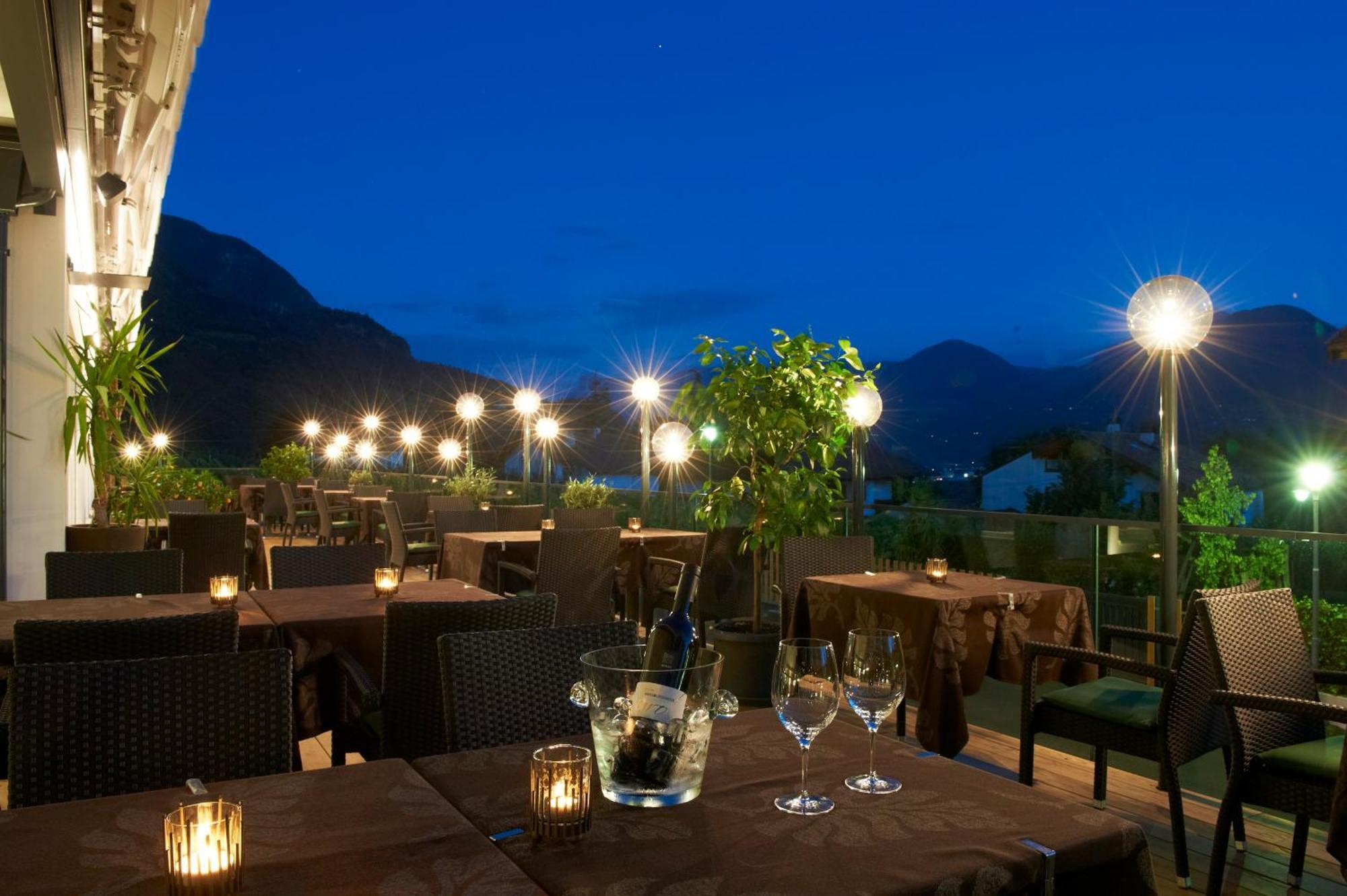 Hotel Ladurner Merano Exterior foto