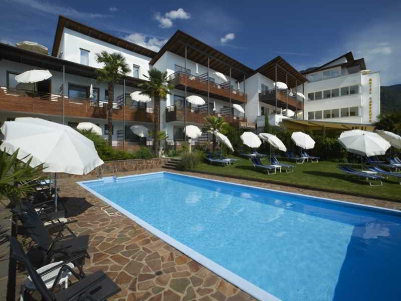 Hotel Ladurner Merano Exterior foto